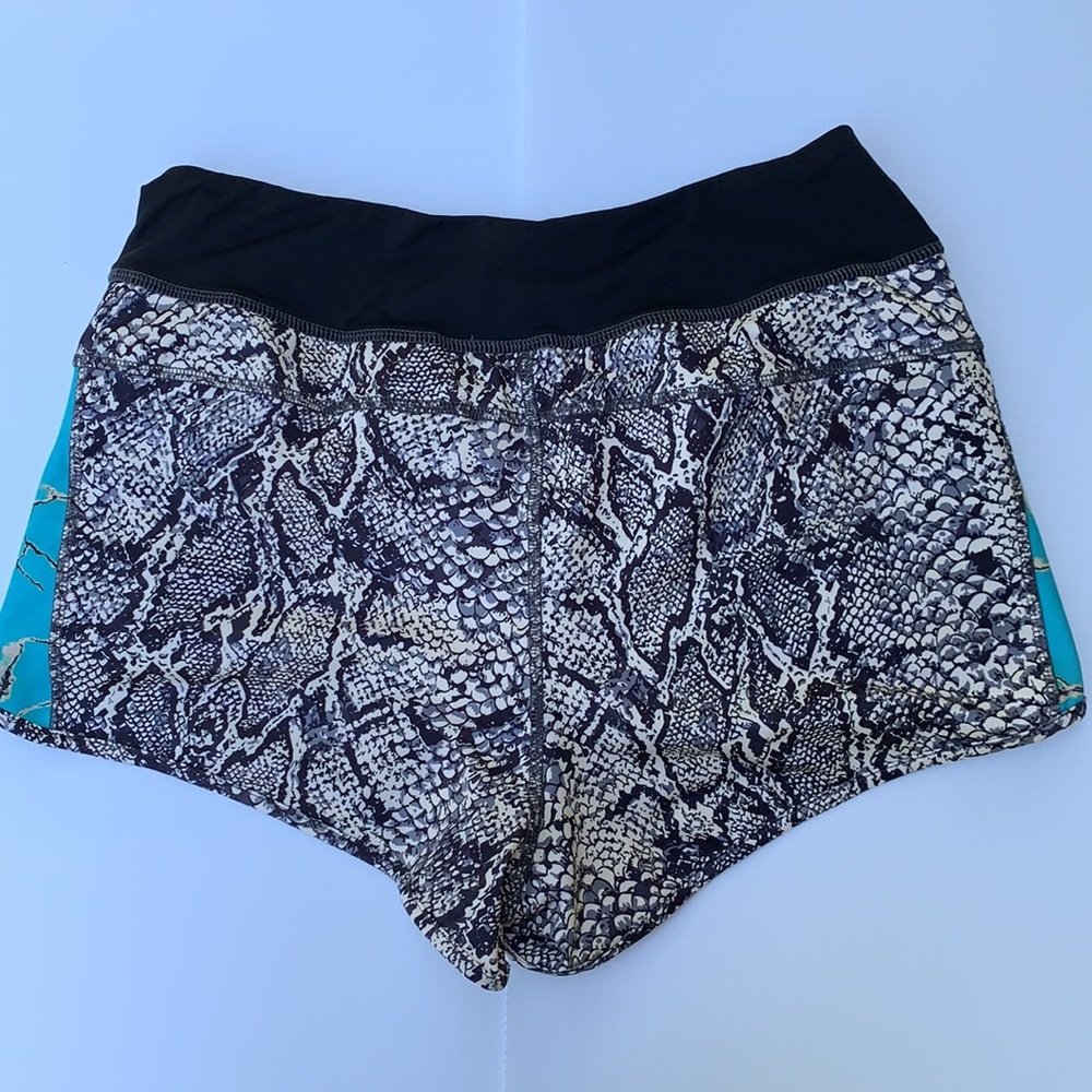 Crazy Train Snake charmer shorts - Picture 2 of 5